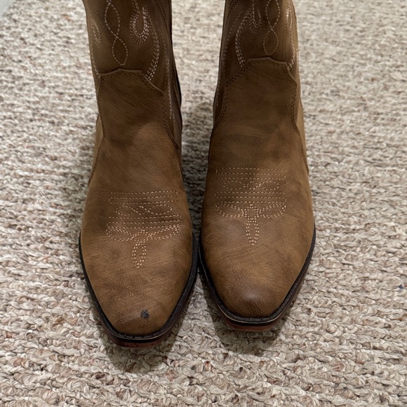 Brown Western Ankle Boots - Picture 6 of 7